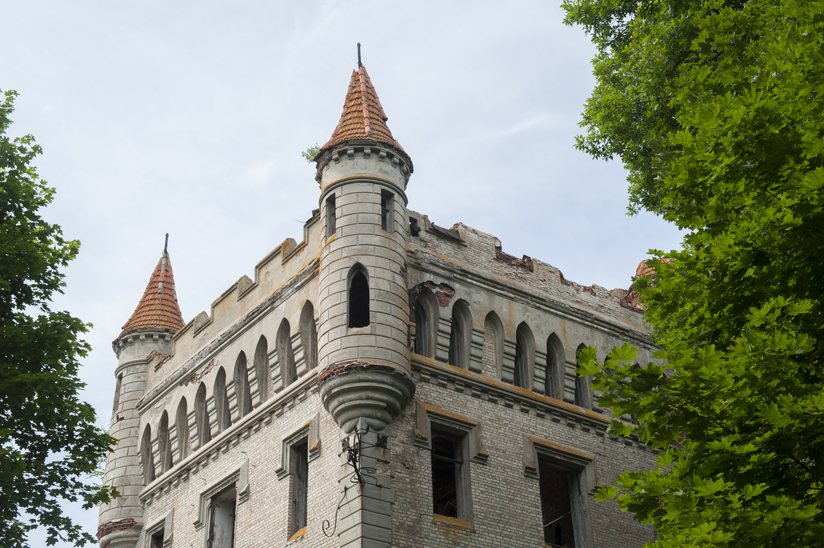 Architectural and park complex of Vladimir Khrapovitsky's estate in Muromtsevo-3