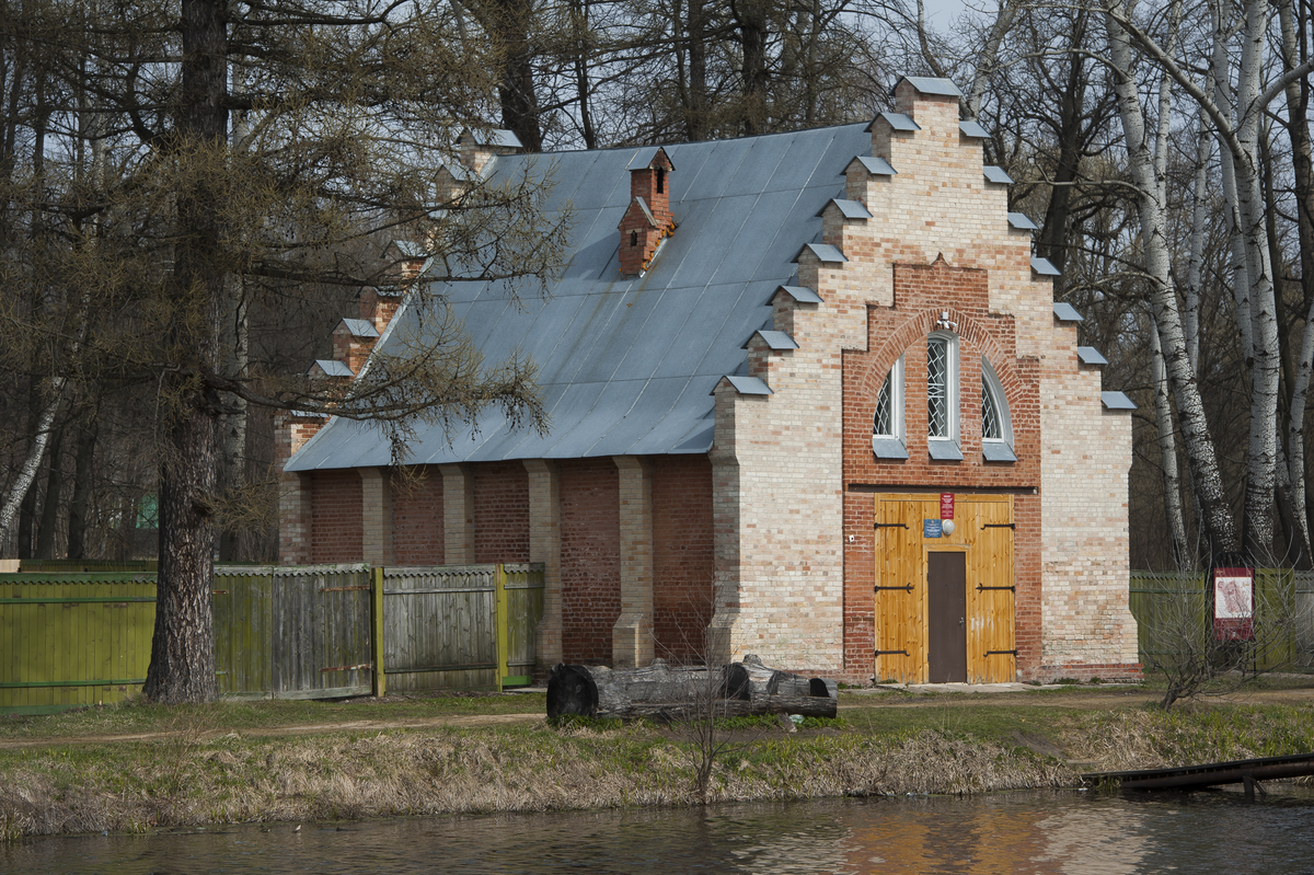 Architectural and park complex of Vladimir Khrapovitsky's estate in Muromtsevo-5