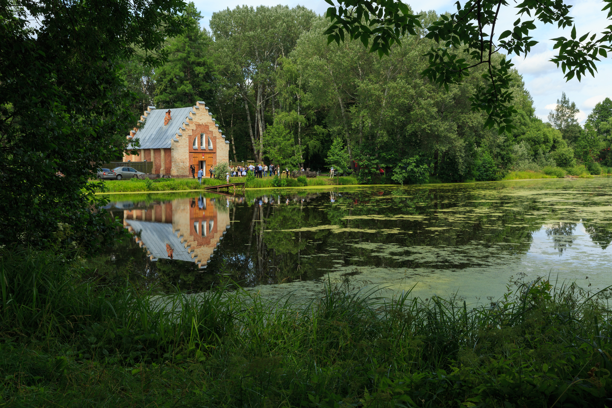 Architectural and park complex of Vladimir Khrapovitsky's estate in Muromtsevo-9