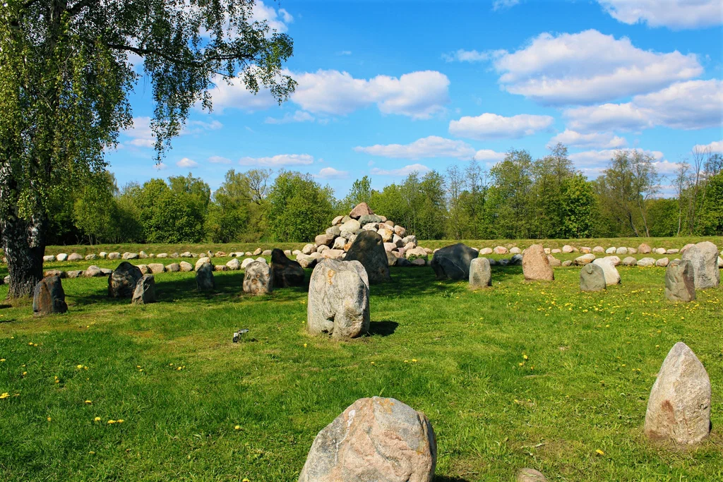 Open-air Glacial Rocks Museum-2