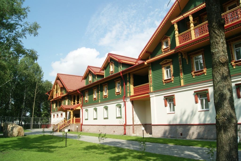 Russkaya Derevnya Hotel and Restaurant Complex