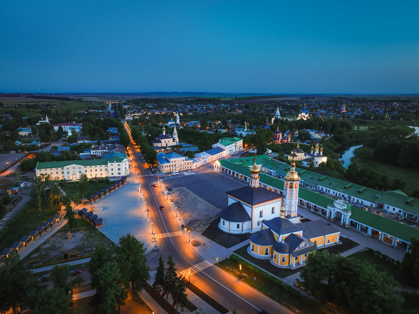 Trading Rows (Gostiny Dvor)-2