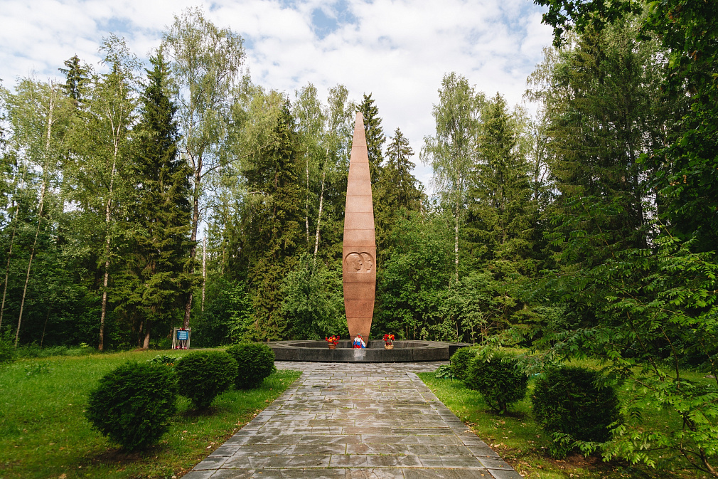 Memorial at the site of the deaths of cosmonaut Yuri Gagarin and Vladimir Seregin