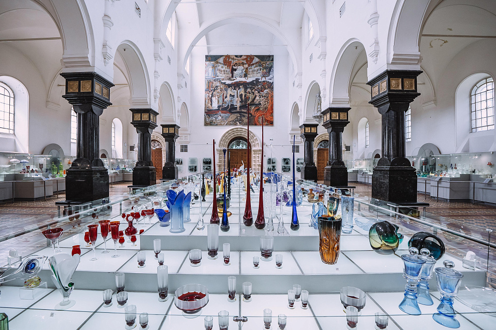 The Maltsovs’ Museum of Crystal