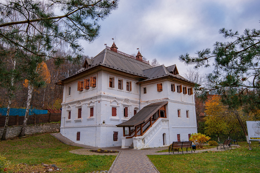 Yershov's (Sapozhnikov's) house