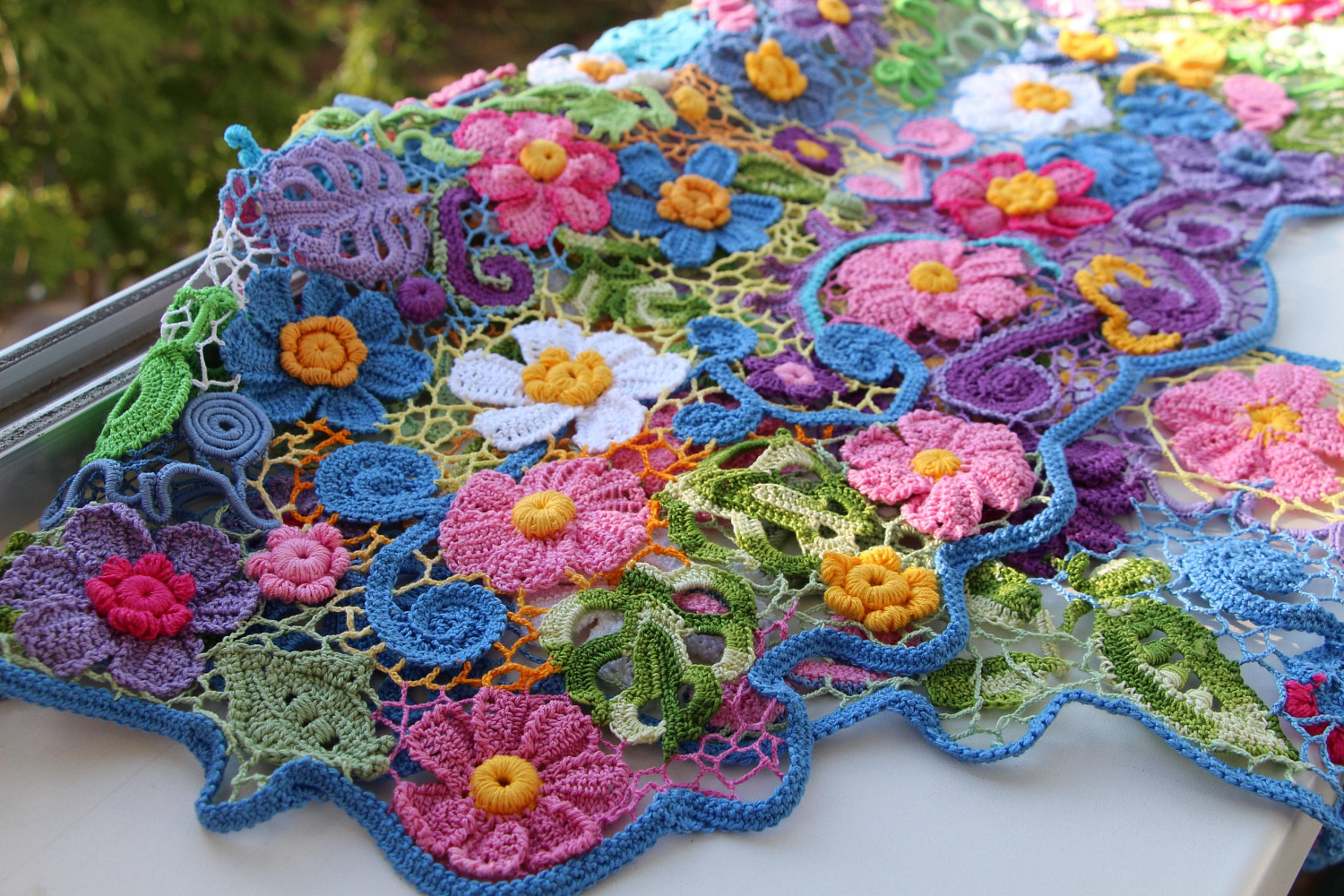 Выставка работ творческого объединения «Сударыня»