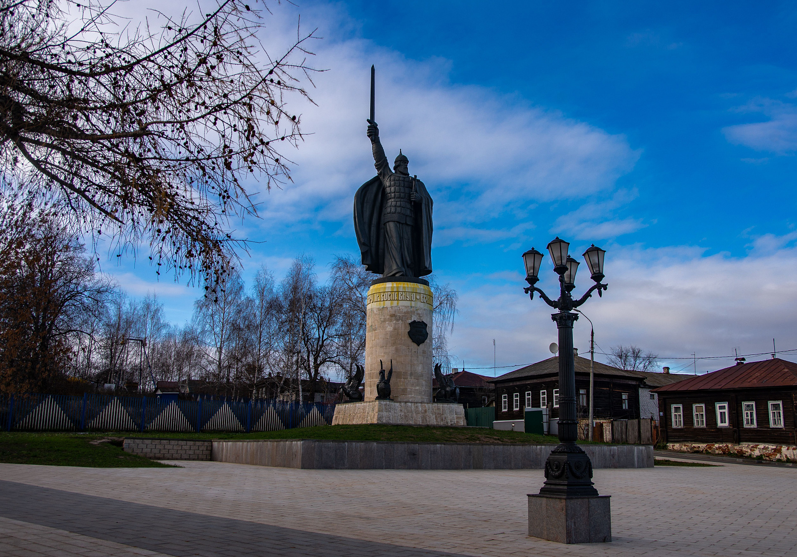 Ilya Muromets monument-1