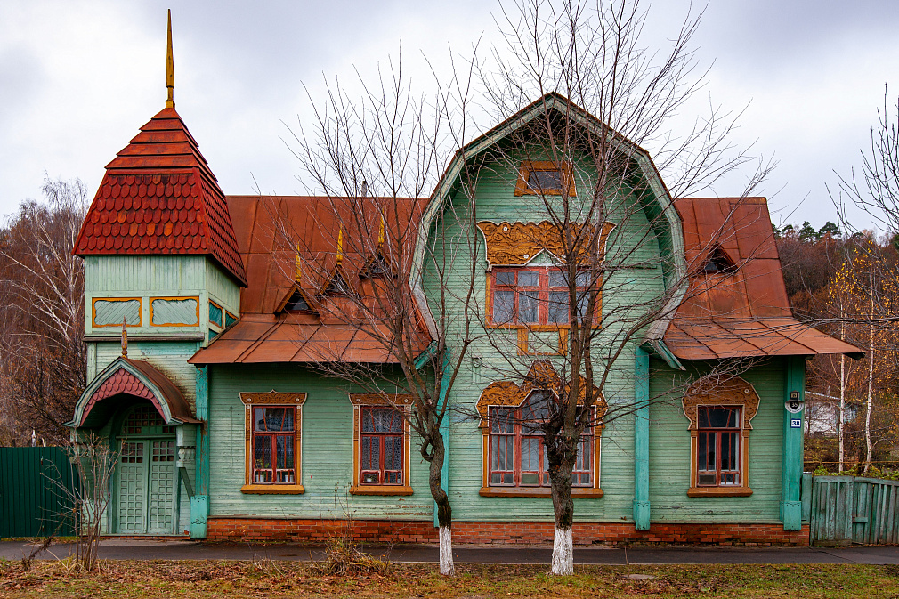 Prishletsov's House (House with Mermaids)