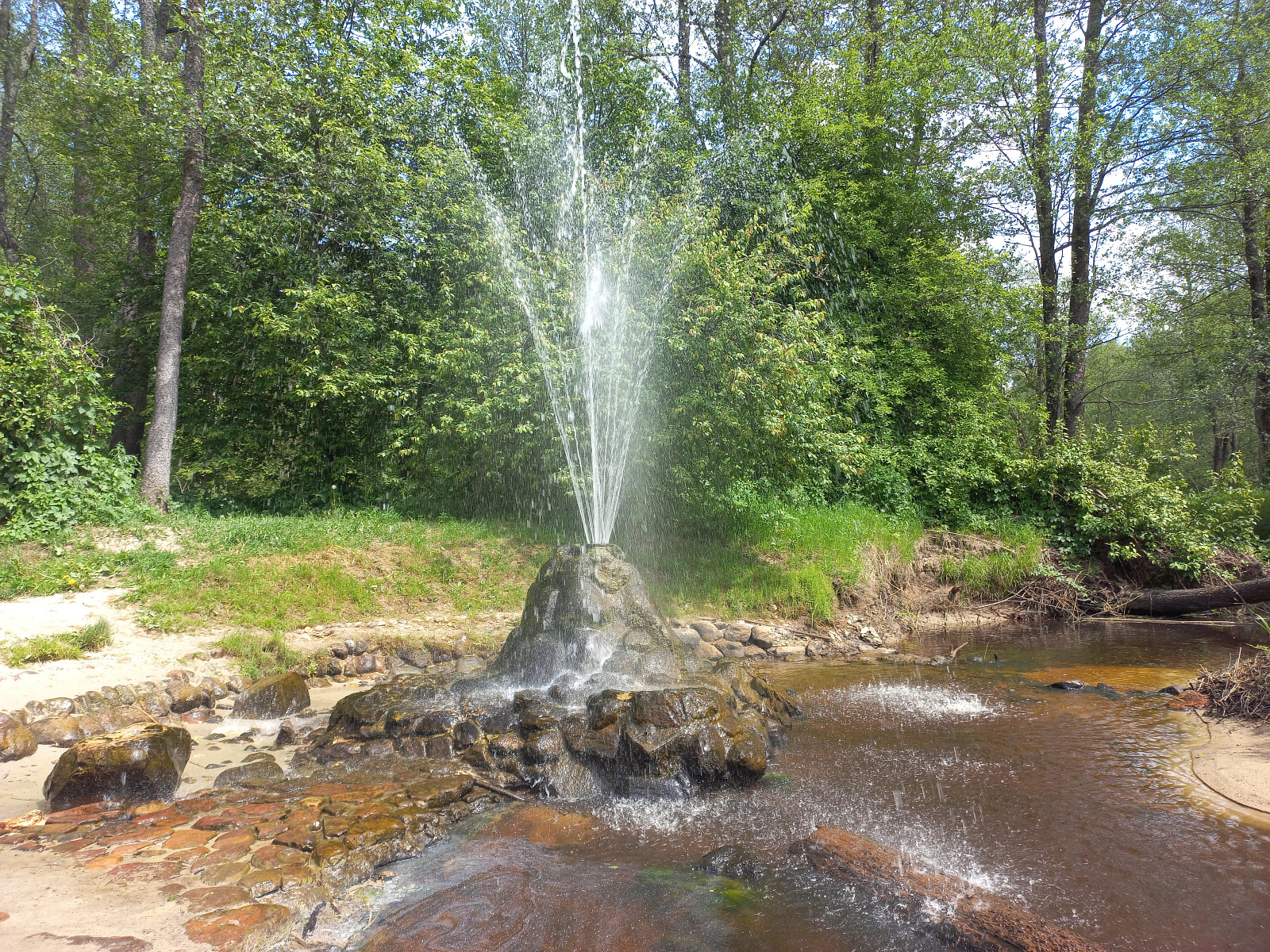 Sudogodsky geyser