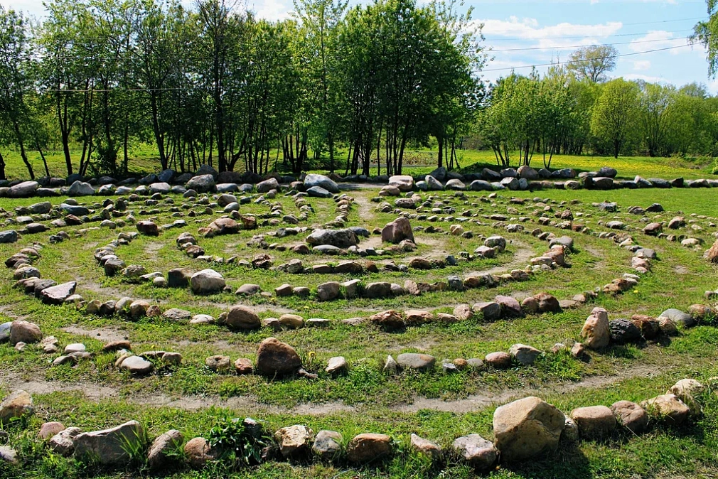 Open-air Glacial Rocks Museum