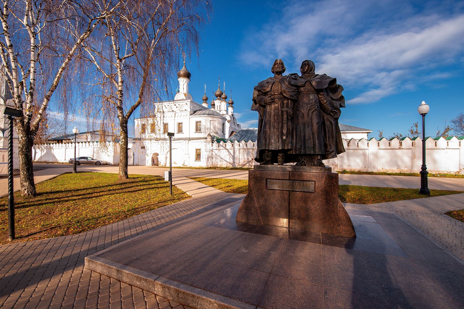 Peter and Fevronia Monument